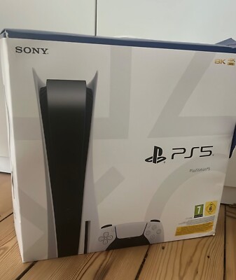 Sony PS5 Blu-Ray Edition inkl. Spiel -Paket 825GB Spielekonsole - Weiß