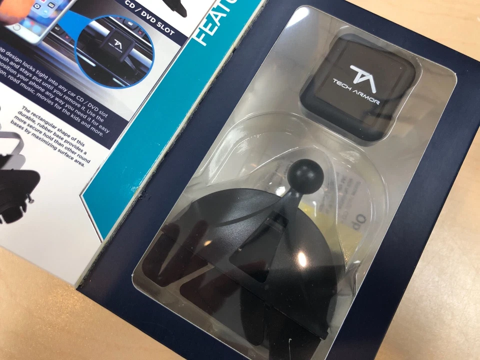 Universal Magnetic CD / DVD Slot Mount Holder Car Mount For Apple, Samsung - Image 3 of 3