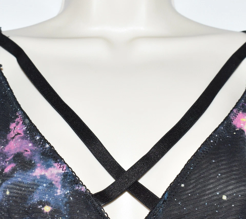 Bralette Inalámbrico Tórrido Negro Espacio Galaxia Patrón Sin Acolchado Tamaño (4/4X) ¡Nuevo! Foto 2 de 4