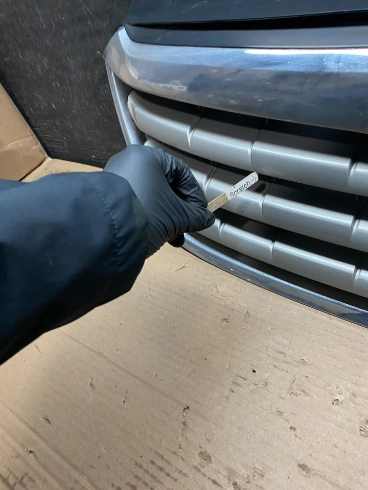 Решетка передняя верхняя для Subaru Tribeca 2008–2014 годов от оригинального производителя U7919 DG - Изображение 4 из 4