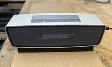 Bose SoundLink Mini 1st Generation Bluetooth Speaker VG Silver With Carry Cast