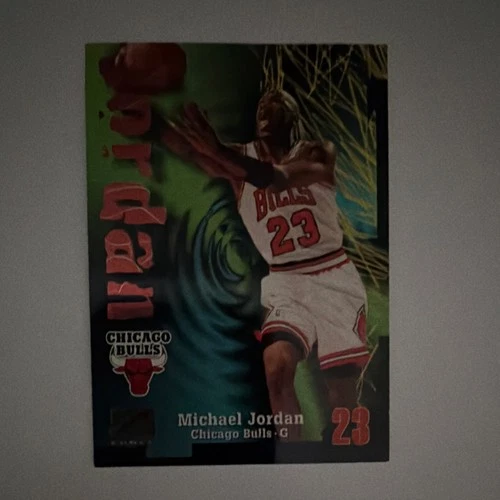 SkyBox Z-Force 1997-98 Michael Jordan Chicago Bulls #23 Basketball Card