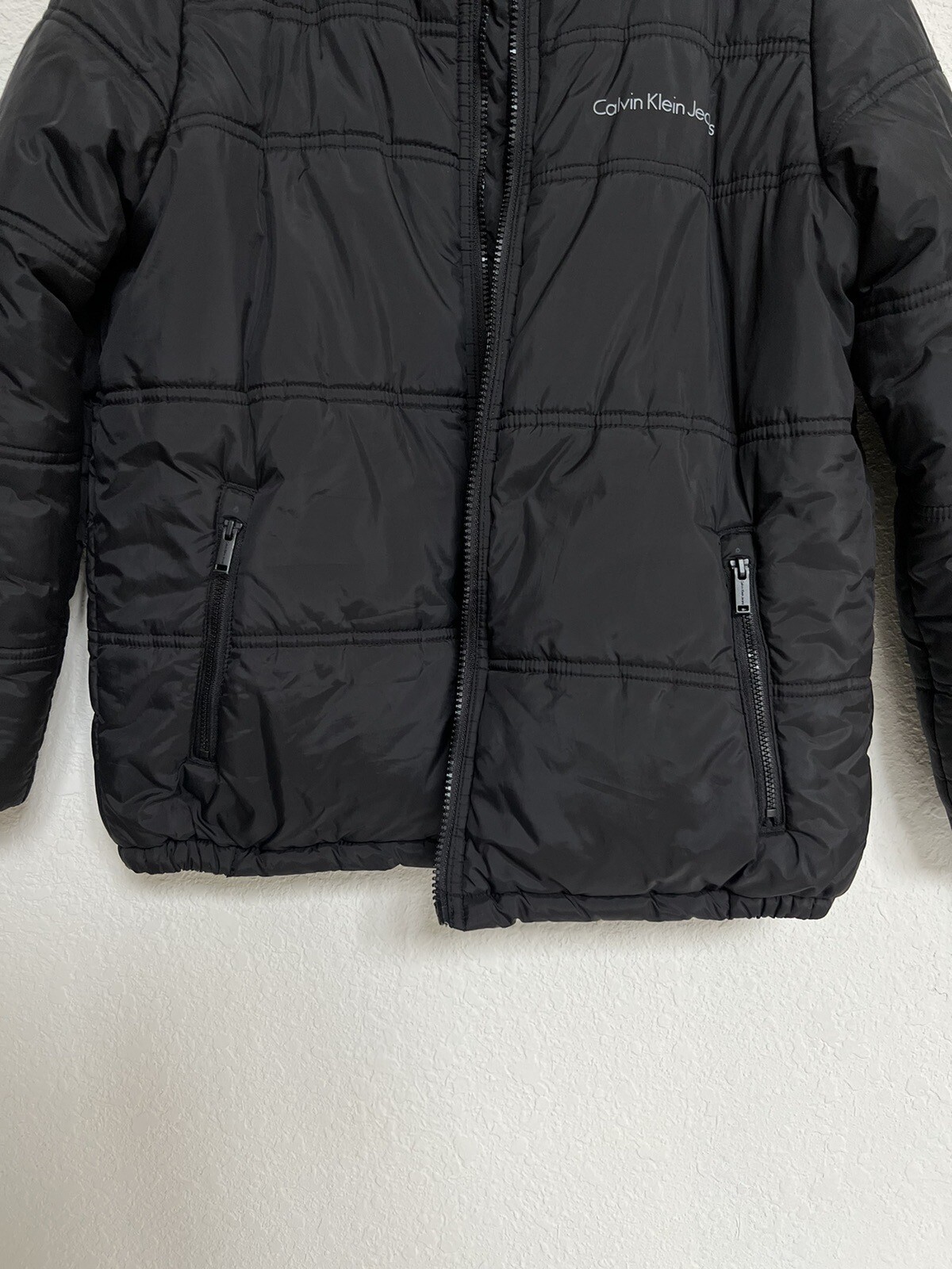 Kids Calvin Klein Boys  Puffer Jacket  Size M (10/12) Color Black