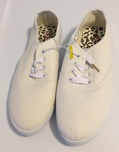 Zapatos de tenis blancos apagados para mujer talla 7-9 con cordones planos artesanos de lona lisos de verano - Imagen 2 de 16