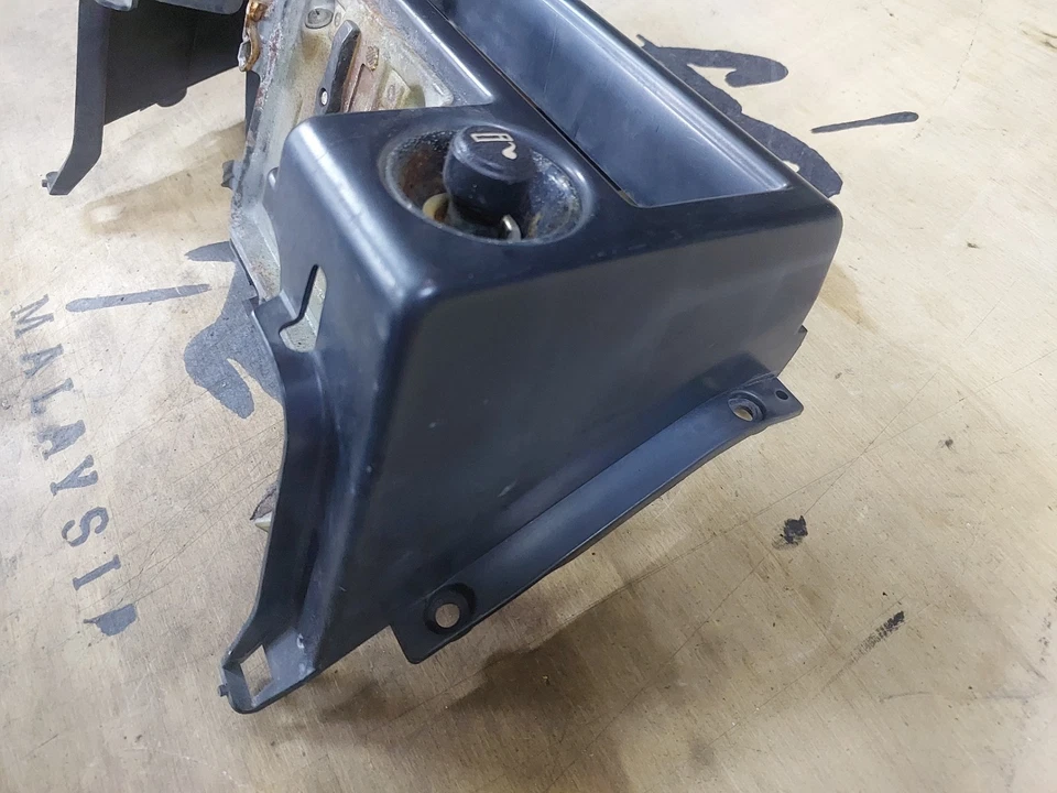 Toyota AE86 Sprinter Trueno Levin Dash Centre Climate Control Panel 55412-12320 - Image 2 of 4