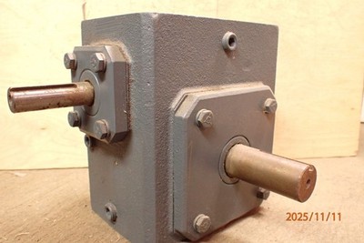 LOT B: NEW OLD STOCK FALK OMNIBOX WORM REDUCER GEAR BOX 30:1 RATIO
