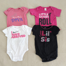 Baby Girl Bodysuit Lot 4pc Graphic Mixed Brands 3  6 Months Pink Black