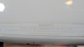 Sony PlayStation Vita PCH-1001 White Handheld System 32GB Wi-Fi w/ AC Adapter 