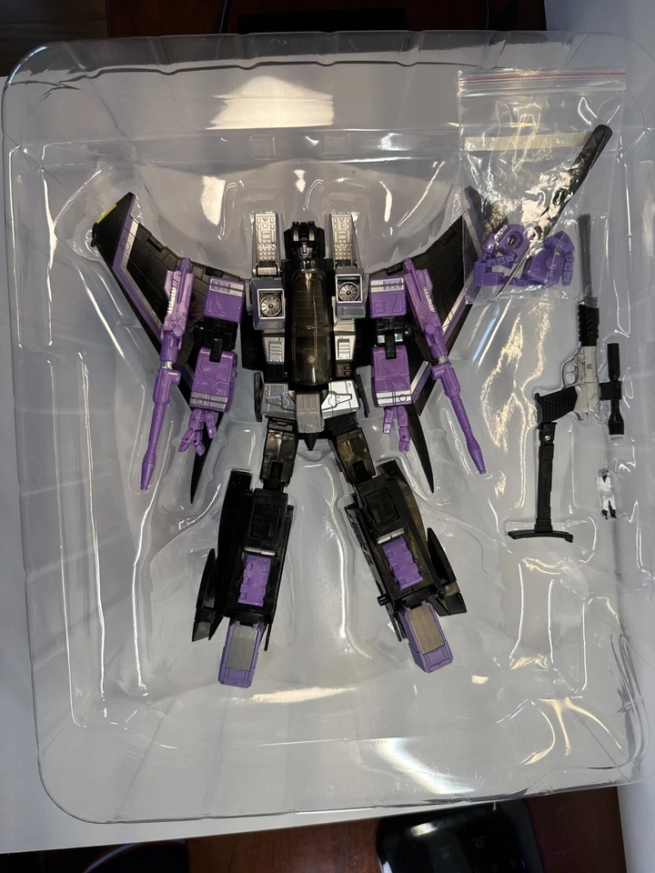 Transformers Takara Tomy Masterpiece MP-11SW SKYWARP COMPLETE AUTHENTIC used - Image 2 of 3