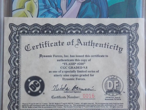 FLASH #200 CGC 9.8 WRAP-AROUND COVER - Picture 5 of 5