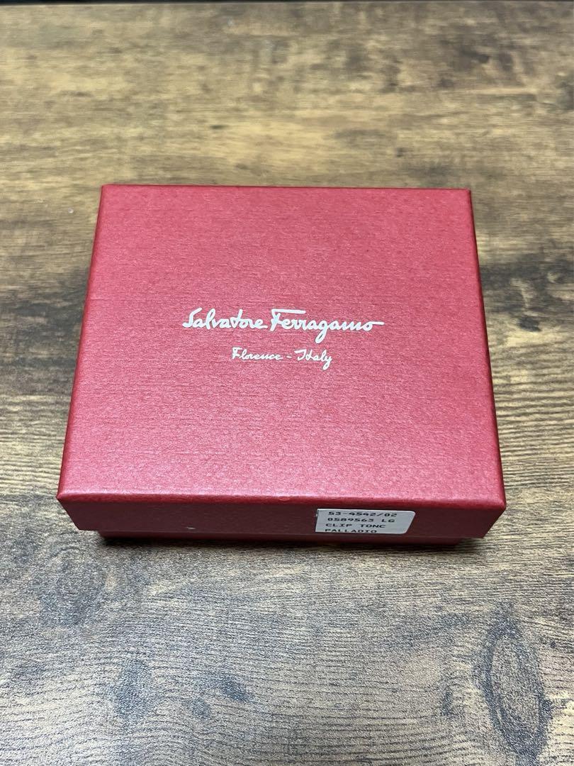 VIP【関税送料無料】希少 FERRAGAMO 2211 GANCINO CLIP しらゆりストア / フェラガモ FERRAGAMO 2211 GANCINO CLIP