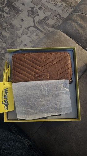 Montana West Wrangler Brown Women's Large & Small Wristlet Set - Picture 3 of 3