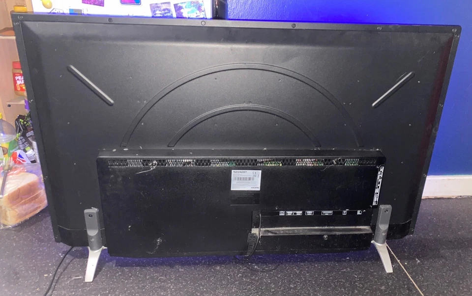 Sharp Aquos LC-40cfe6351k Smart HD LCD Year 2015. Dodgy Picture. Fuzzy Screen - Image 3 of 4