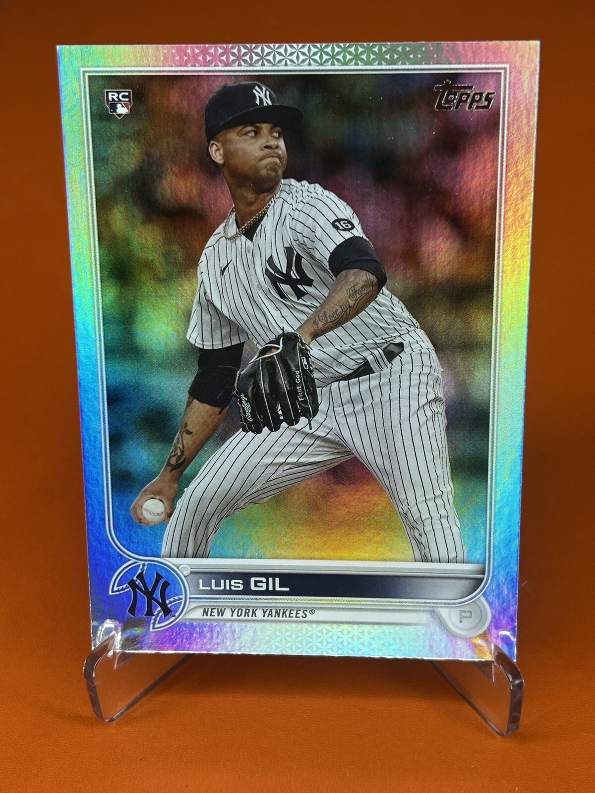 LUIS GIL RC - 2022 Topps Series 1 - Rainbow Foil - CARD #131  - YANKEES ROOKIE