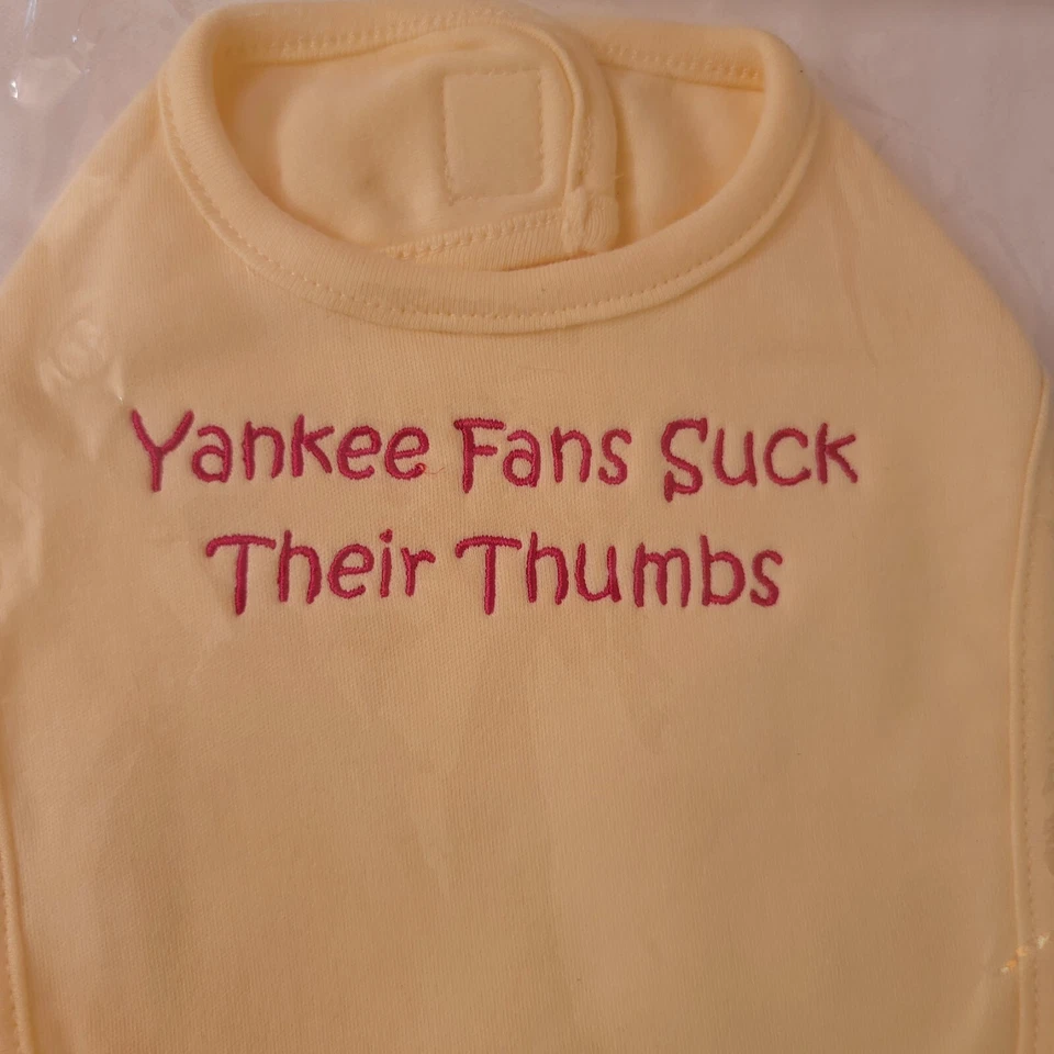 Nuevo Babero Bebé Infantil Yankee Fans Chuparse los Pulgares Novedad Amarillo Rojo Bordado Foto 2 de 4