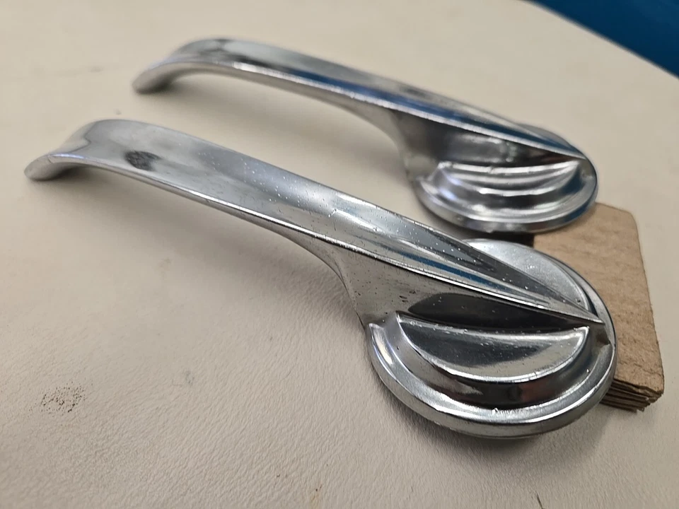 Maçanetas internas de porta Mercury Comet 1960–63 - Imagem 3 de 4