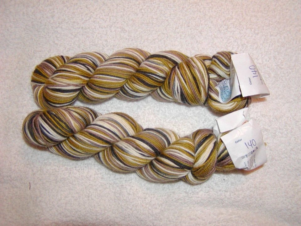 2 Skeins  ARTYARN - ULTRAMERINO4 - #140- BIRCHES. 382 yards. FINE MERINO SOCK - Image 2 of 3