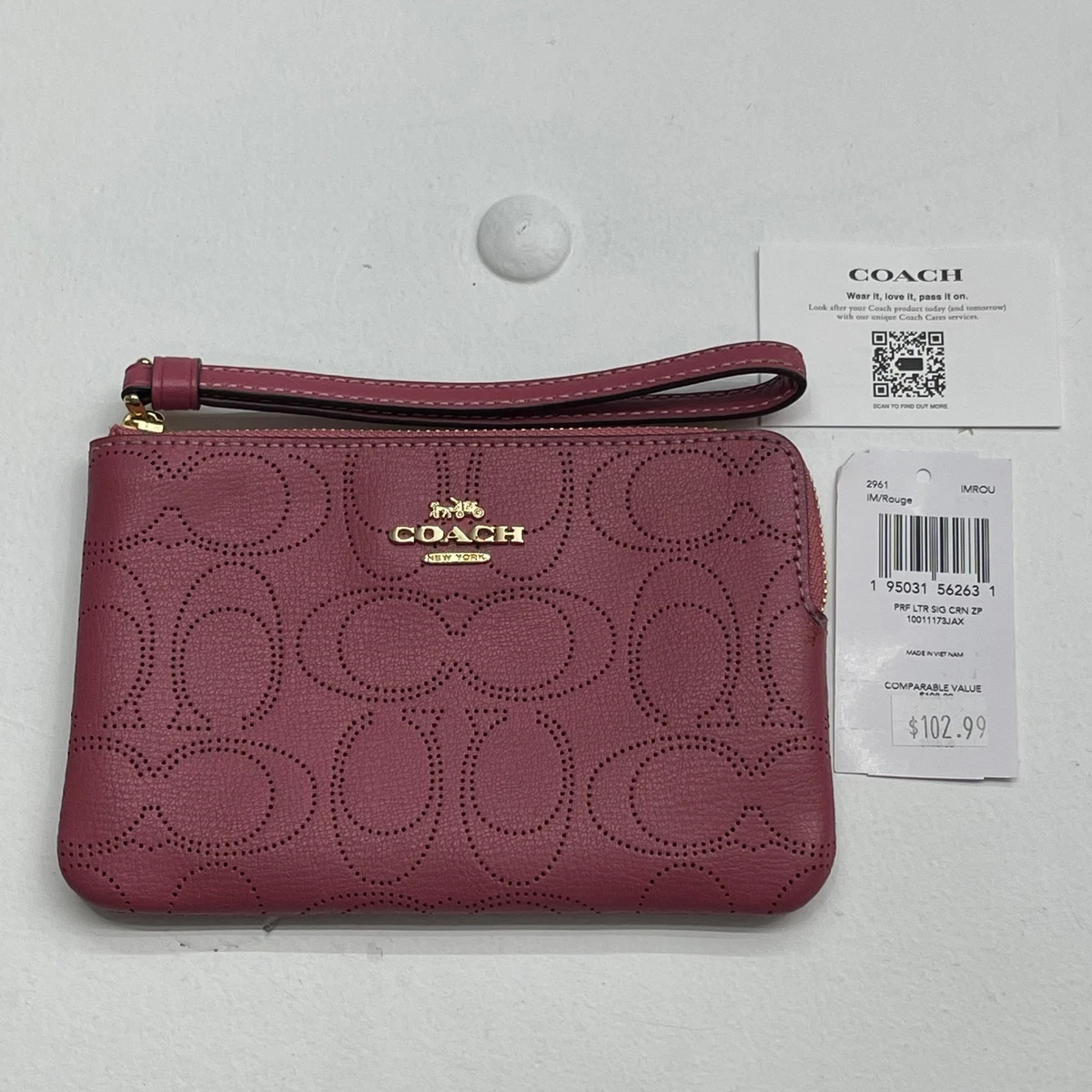 Coach corner zip wristlet in hotsell signature leather