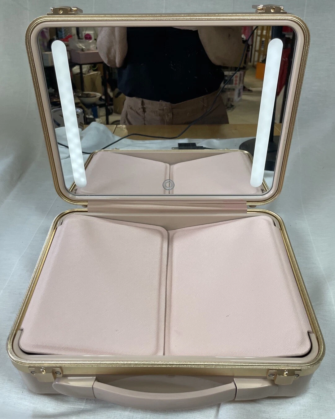 ROWNYEON Travel Makeup Case With Light Up Mirror - Portable Organizer and Train