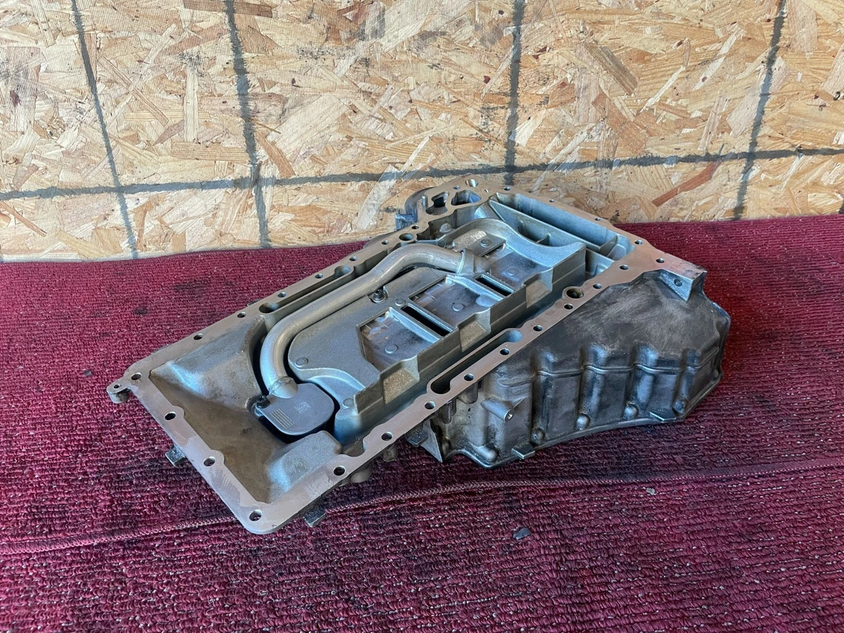 BMW 2012-2019 F06 F13 F10 M6 M5 S63 ENGINE MOTOR UPPER OIL PAN OEM 