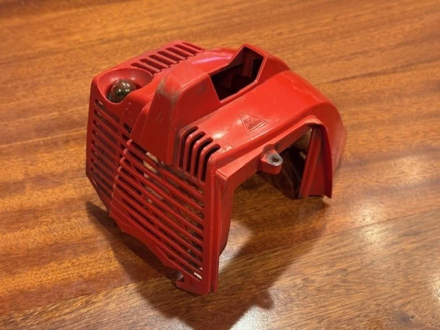 Efco 61280186R Engine Cover DS2700 3000 PTX2710 2750 - Изображение 2 из 2