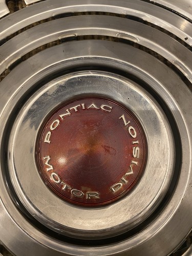 Vintage 1960s 70s Pontiac Motor Devision GM Hubcap Dish Wheel Cover 14 Inch - Picture 2 of 8