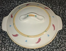 Treasure Craft Pottery USA 1.5Q TAOS Covered Dish Southwestern Chili Pepper