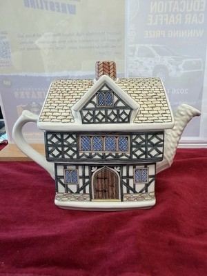 SADLER Ceramic Teapot English Country Houses Tudor House # 4437