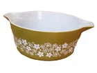 CRAZY DAISY spring blossom green w/white mixing bowl 475 2-1/2 qt