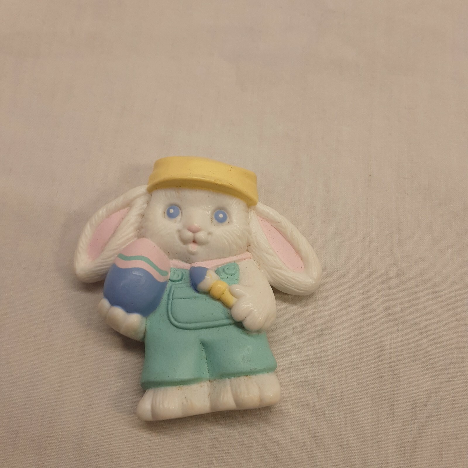 Hallmark Plastic Easter Bunny Rabbit Pin 2x2 - image 1