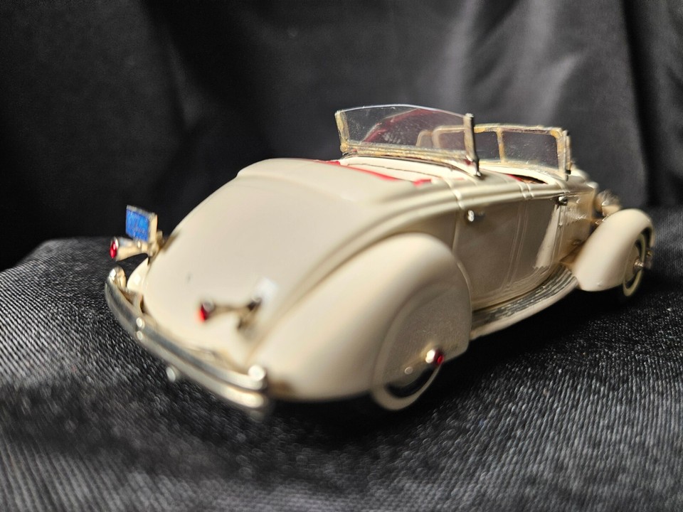 MiniMarque 43 STMS Packard Caribbean convertible 1953 Kit 1/43 à finir