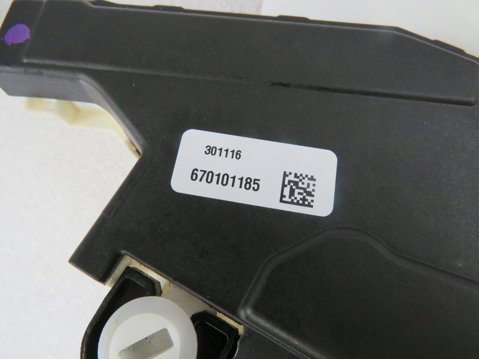 Maserati Levante, RH, Right, Rear Door Latch, Lock, Used, P/N 670033469