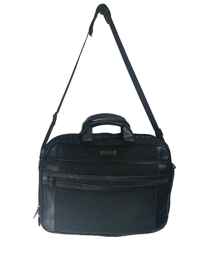 Kenneth Cole Reaction Messenger Bag