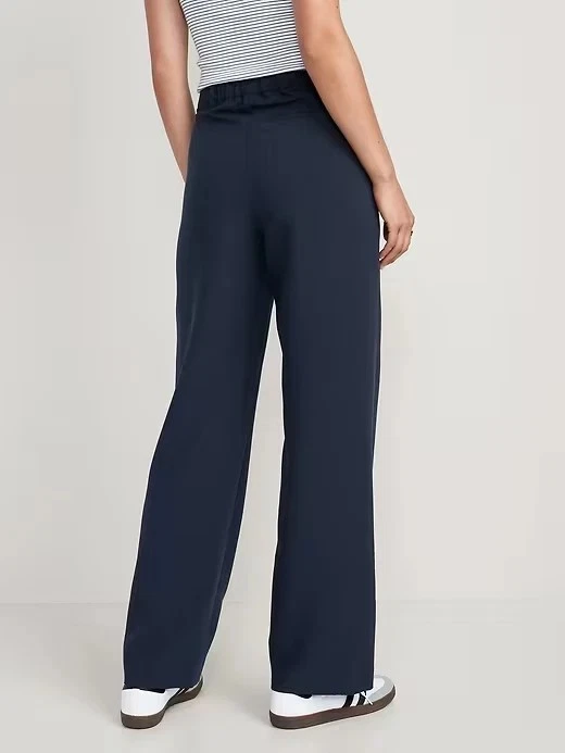 Pantalón Taylor tiro extra alto pierna ancha azul marino talla grande Old Navy para mujer Foto 3 de 4