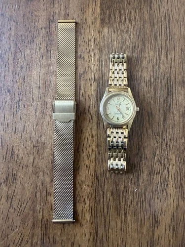 *NEAR MINT* Vintage OMEGA Seamaster Caliber 1380 Quartz Gold Dial 25mm Women