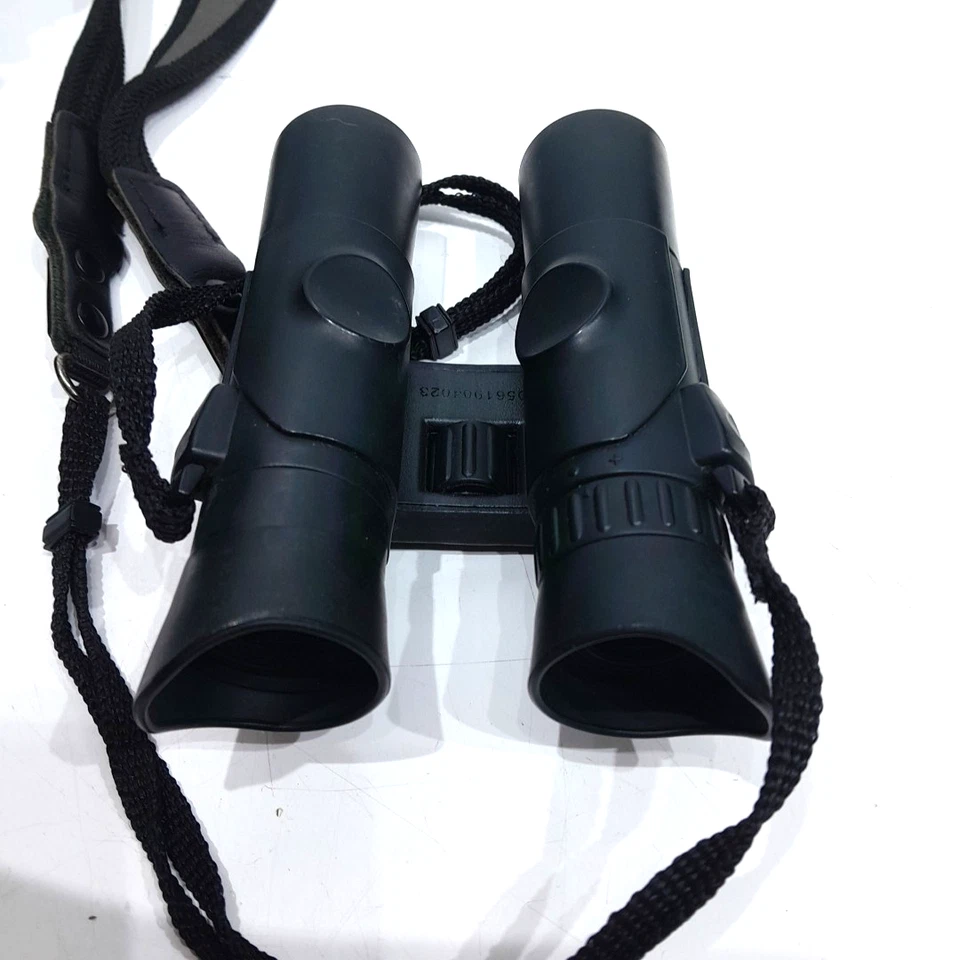Steiner Skyhawk 10x26 Fast Close Focus Binoculars EXCELLENT with case - Image 4 of 4