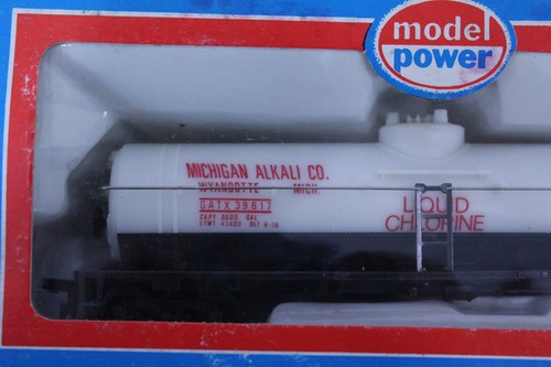 H.O. Scale Model Railroad Car Michigan Alkali Co. White #8033 - Picture 6 of 8