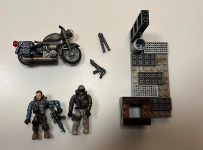 Mega Bloks Call of Duty Motorbike Breakout Building Bloks Action Figure Lot.