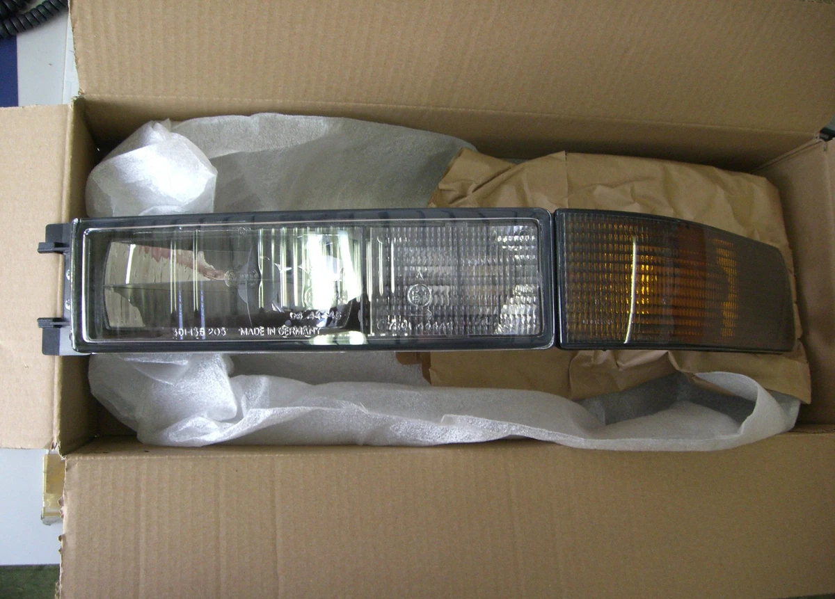Original BMW e31 8er Leuchtband NEU 63111383177 Blinker Links 