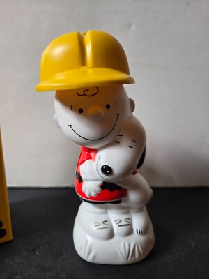 Vtg Avon Peanuts Pals Charlie Brown & Snoopy Bath Figure Shampoo w