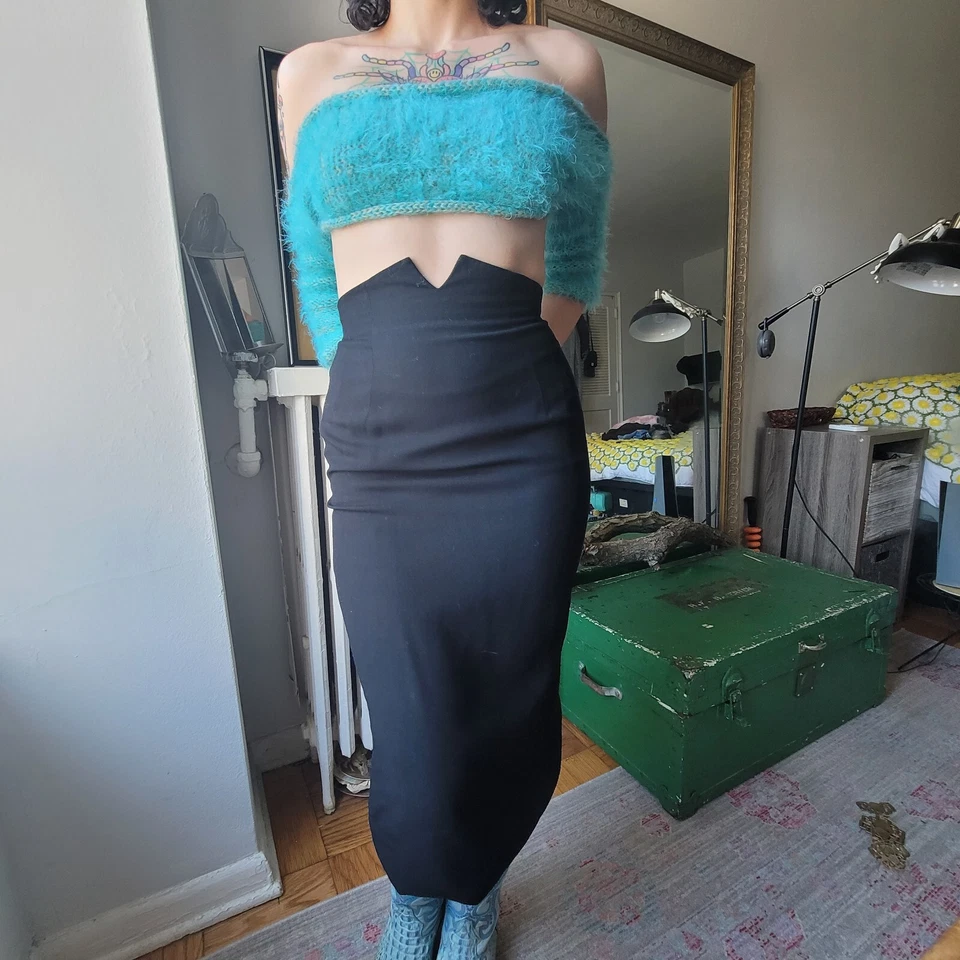 Byron Lars Vintage 90s Vampire Bite Wiggle Skirt Midi Black Wool Size 4 - Image 2 of 4