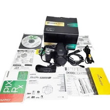 VTG Fuji FinePix S8000fd Compact Digital Bridge Camera 8MP 27-86mm 18x Zoom Lens