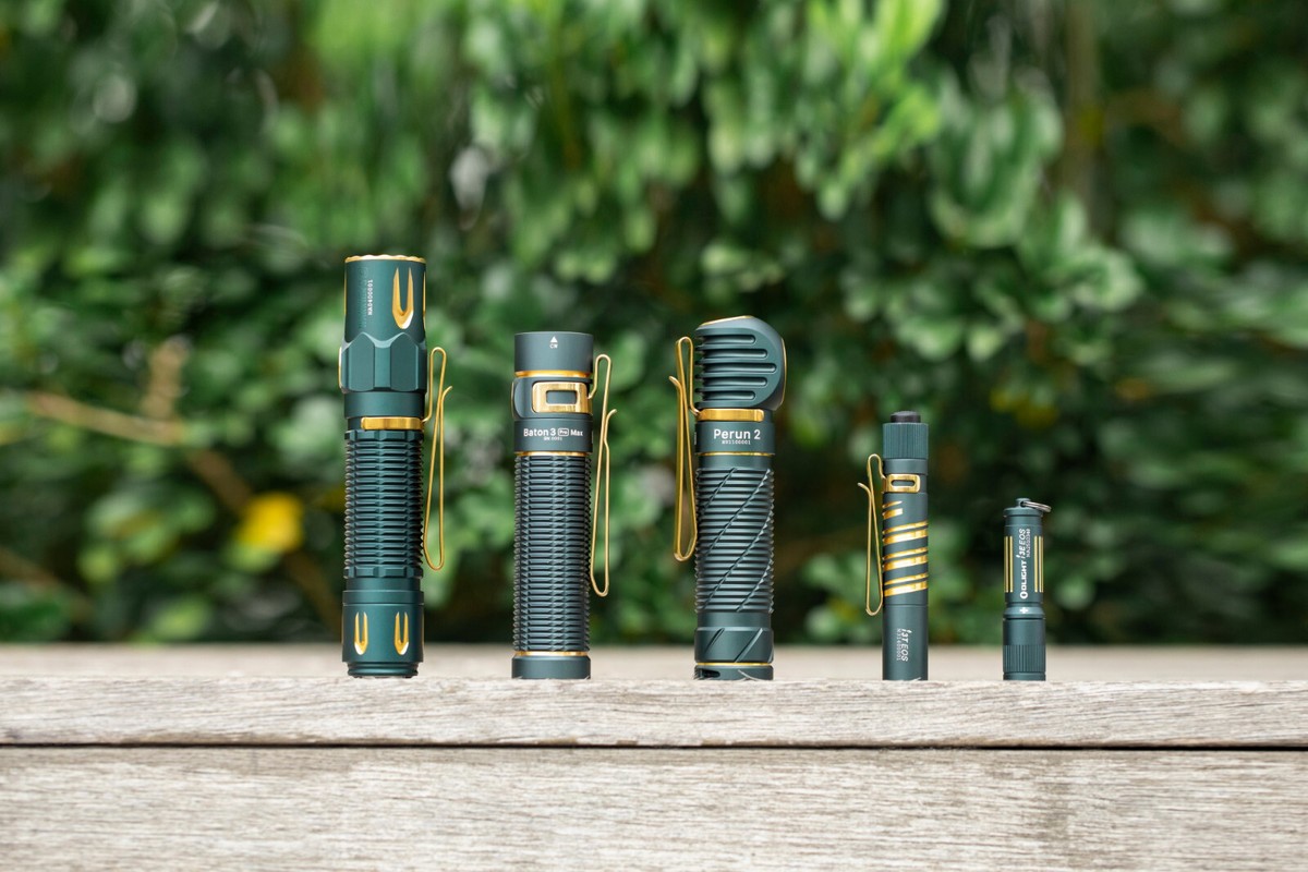 Olight I3E EOS Dream Blue EDC Keychain Waterproof LED Flashlight