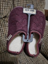 Muk Luks Knit Clog Slipper Women's L 9/10 Burgundy Faux Fur Warm And Cozy