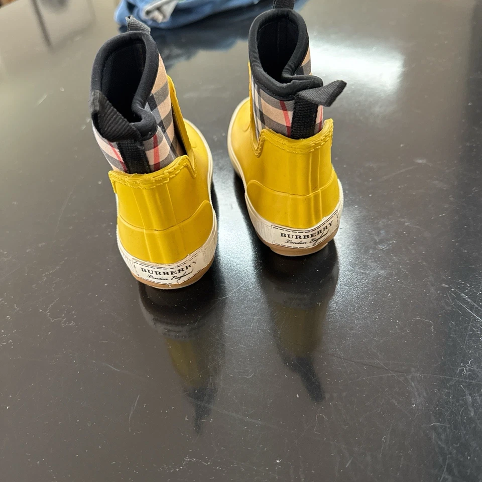 Botas de lluvia Burberry para niños Foto 3 de 4