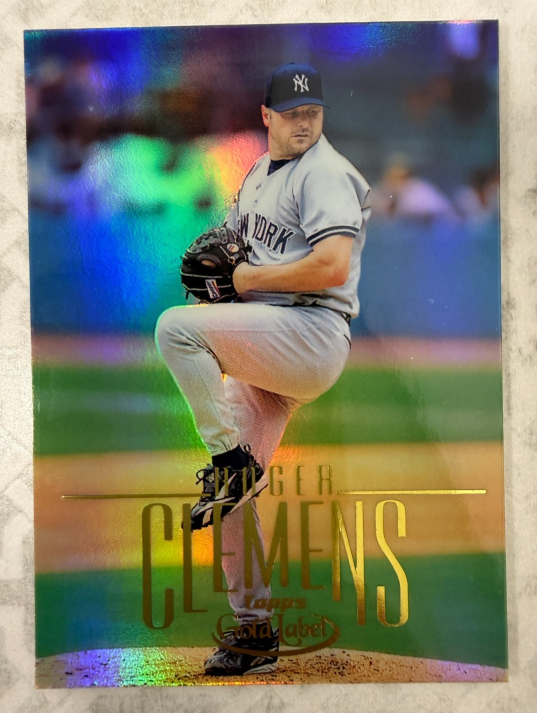 2002 Topps Gold Label ROGER CLEMENS Refractor #22! New York Yankees