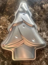 Holiday Christmas Tree  Cake Pan Metal 12”