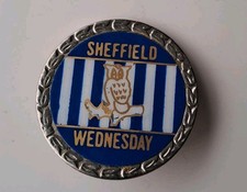 RARE FIND OLD SHEFFIELD  WEDNESDAY VINTAGE 1970s ENAMEL PIN BADGE L@@K!