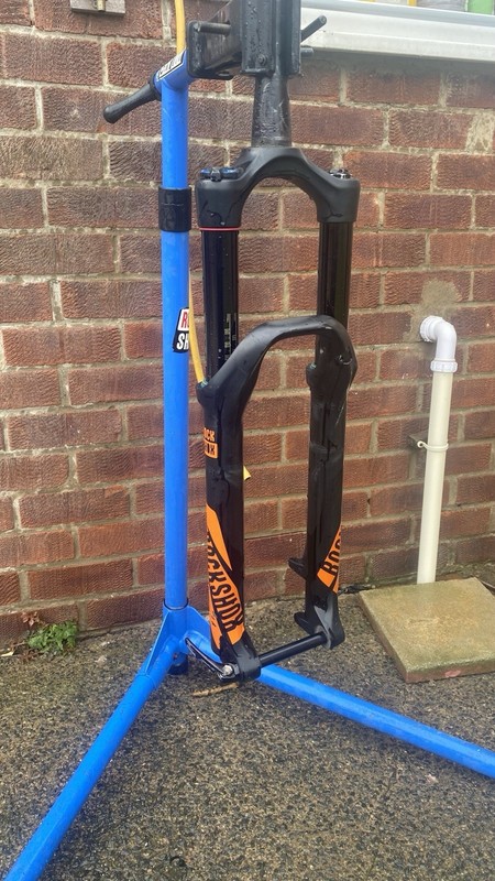 Rockshox Yari RC 29 Non-boost 150mm