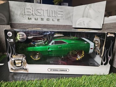 Vntg 2005 Muscle Machines 5th Anni. 1969 Dodge Charger R/T Hemi 1